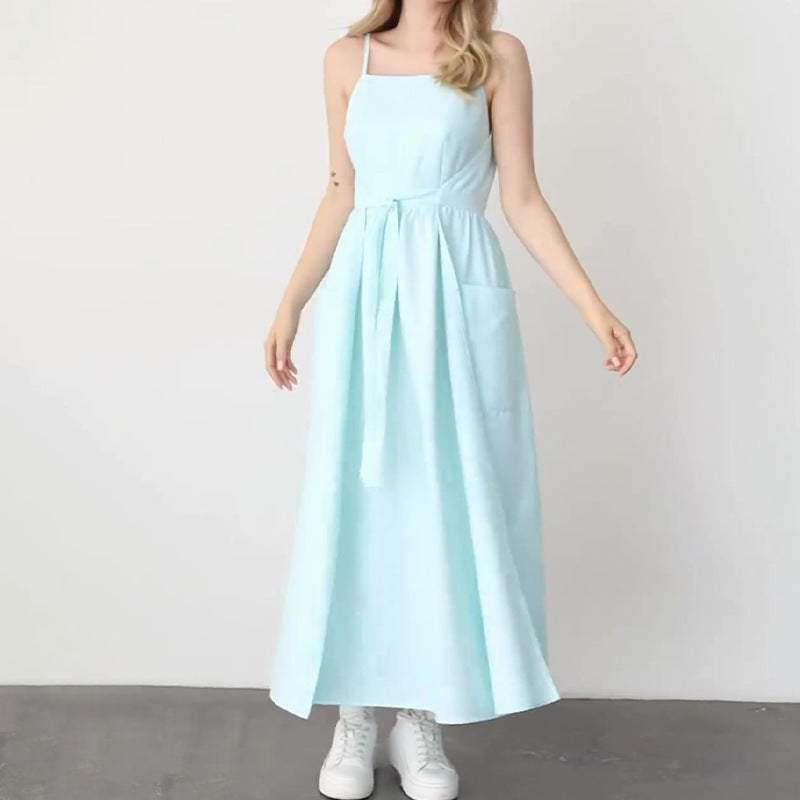 One-piece halter dress with square neck and waist