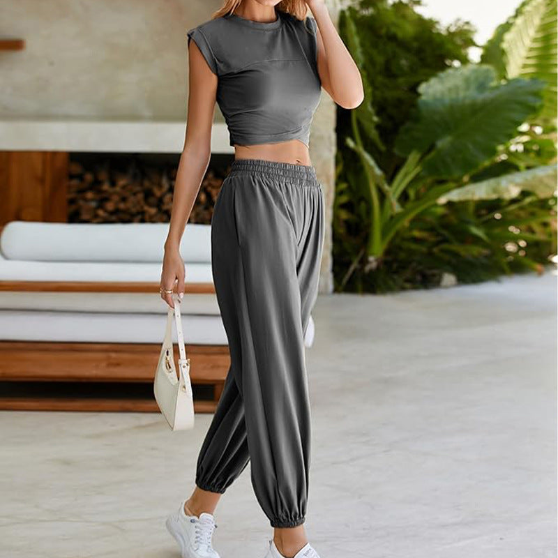 Sleeveless top and sweatpants with pockets sportswear set