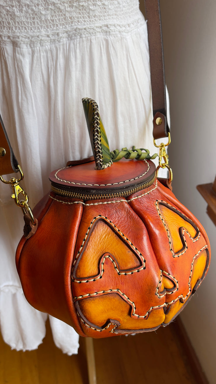 Halloween pumpkin crossbody bag