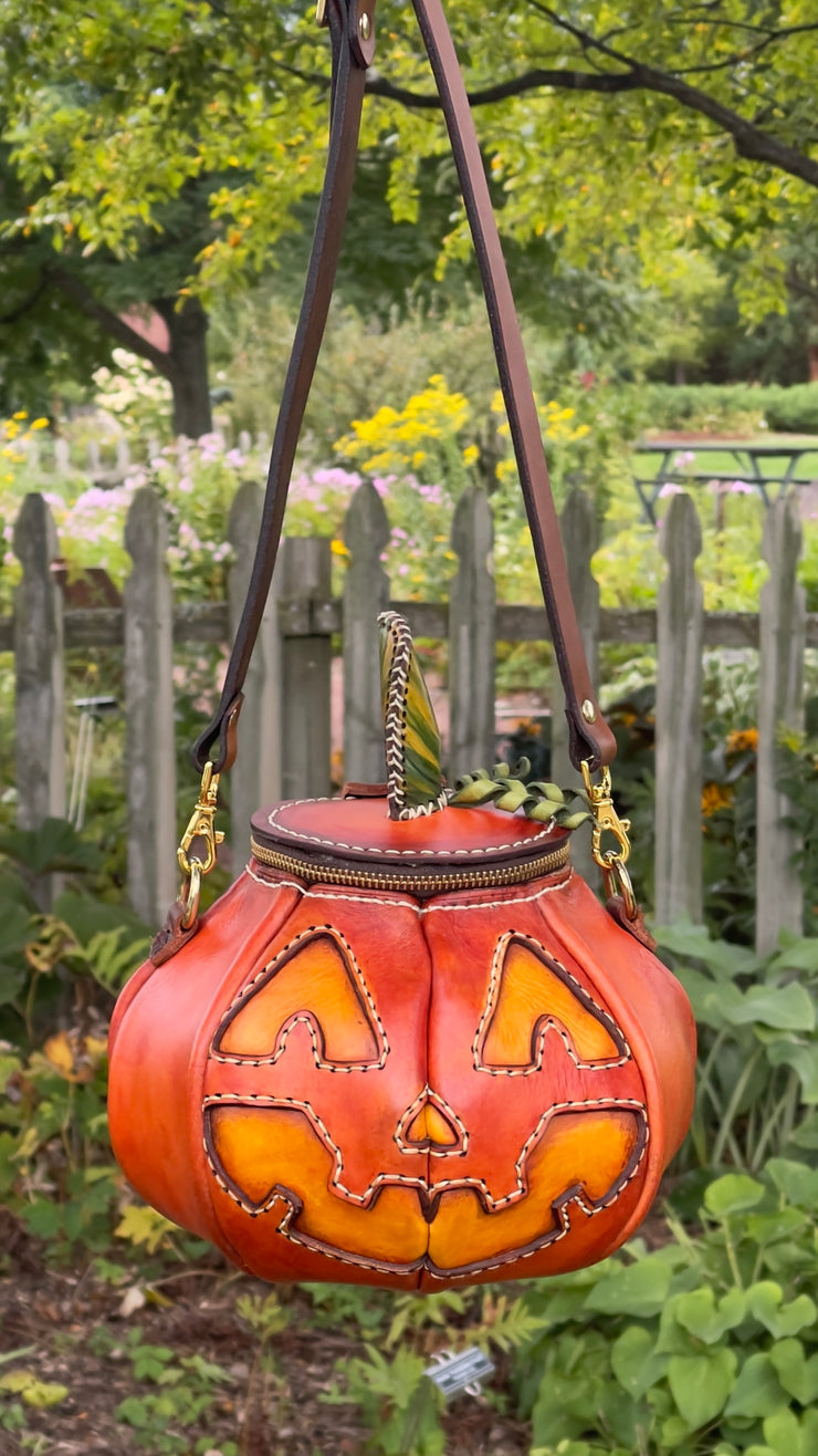 Halloween pumpkin crossbody bag