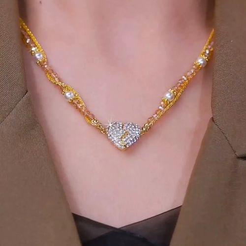 Elegant Double Heart Pendant Pearl Necklace