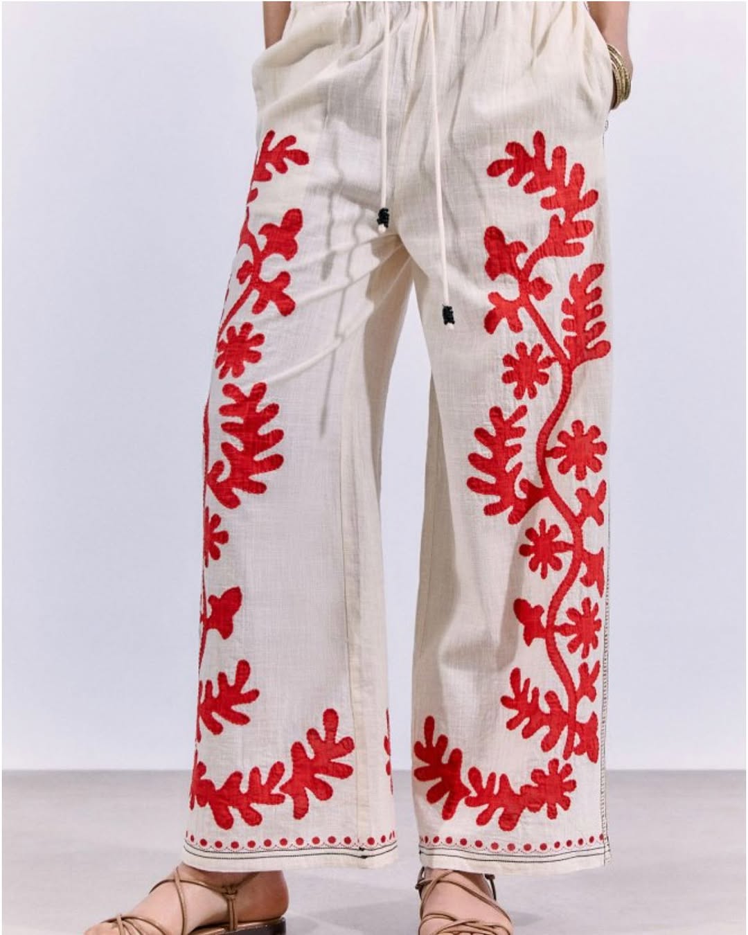 Linen blended printed wide-leg pants + thin strap top two-piece set