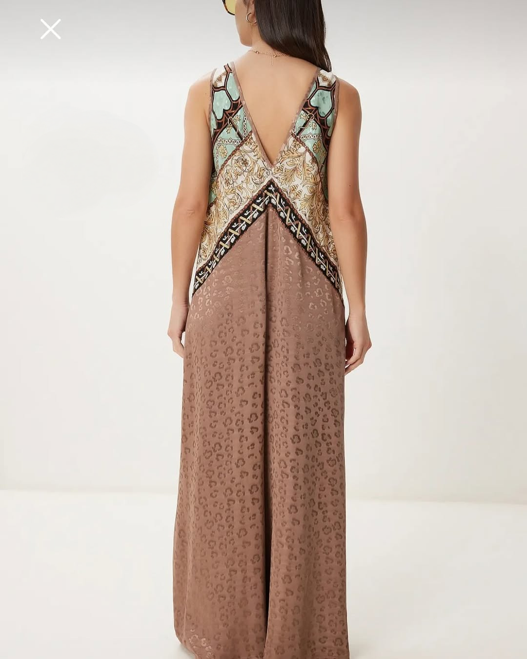 Silk Texture Ethnic Pattern V-Back Slit Jumpsuit