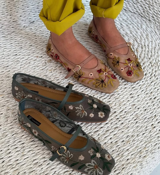 Flower embroidered mesh ballerinas