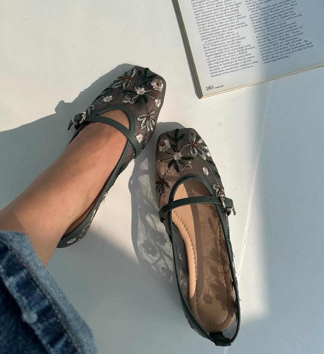 Flower embroidered mesh ballerinas