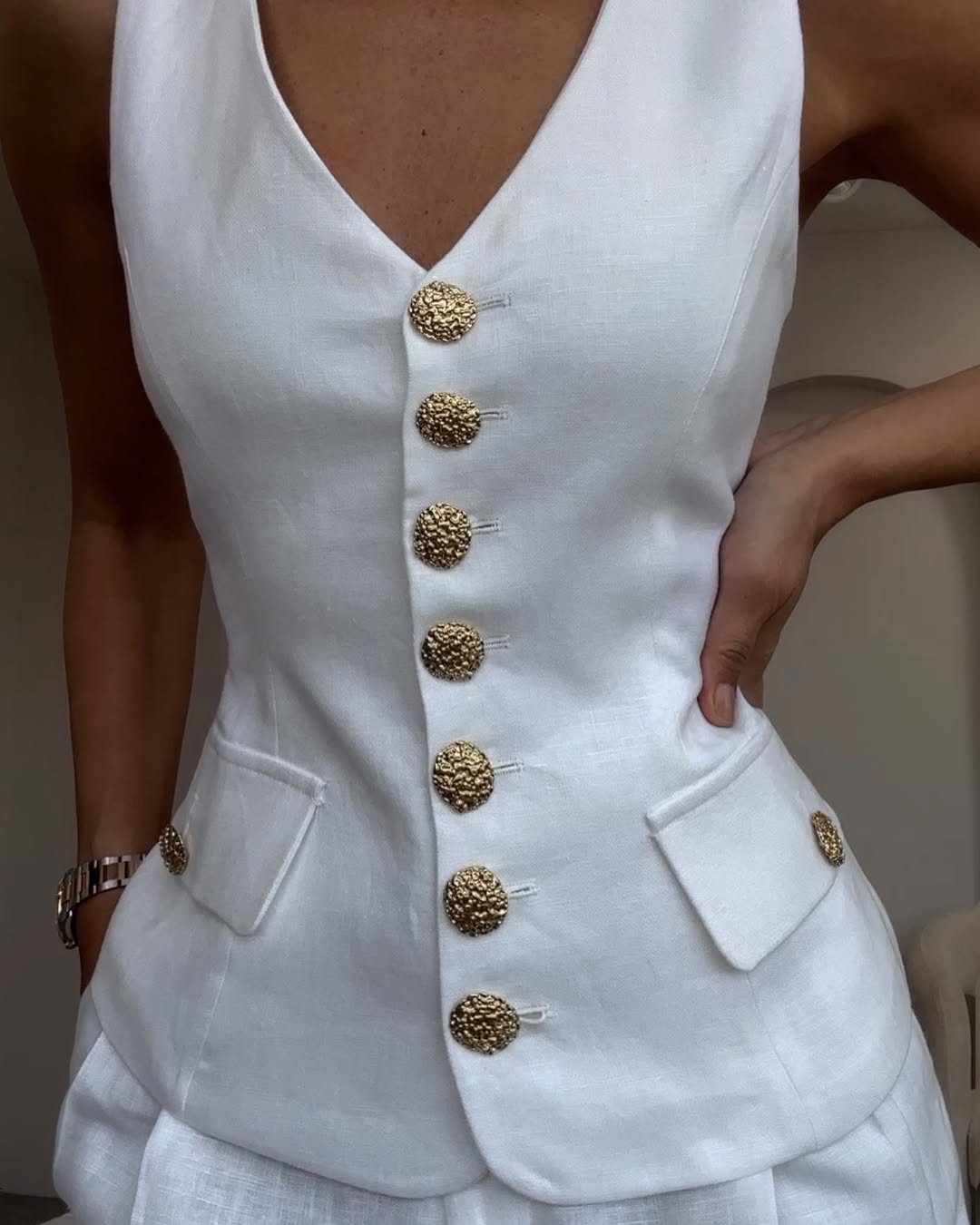 Sleeveless Single Breasted Vest Top