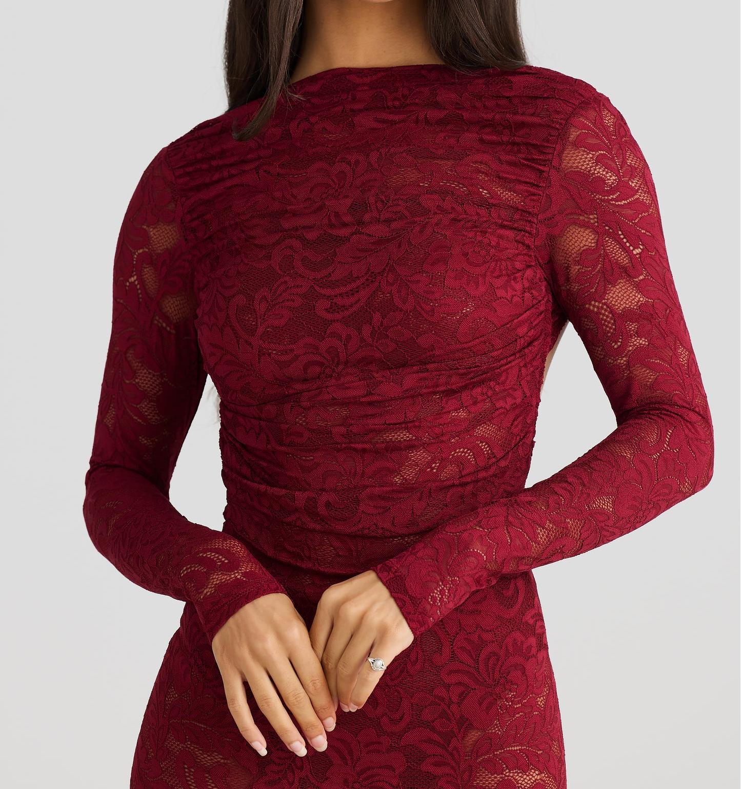 Lace see-through slim fit backpack hip-revealing dress