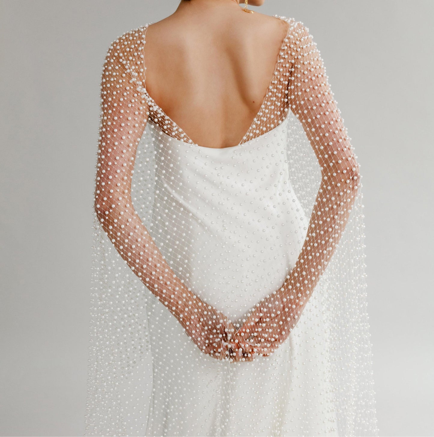 Pearl mesh shawl
