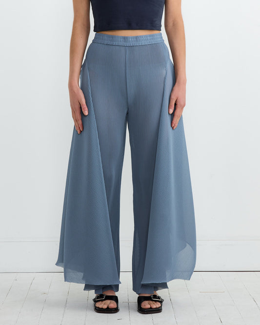 Wrist Plisse Pant in Stone Blue