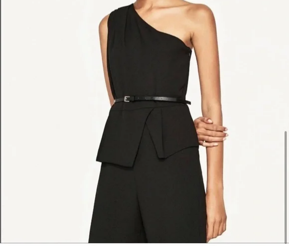 Off-shoulder vest and trousers suit