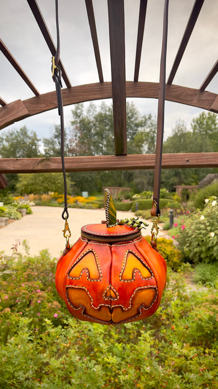 Halloween pumpkin crossbody bag