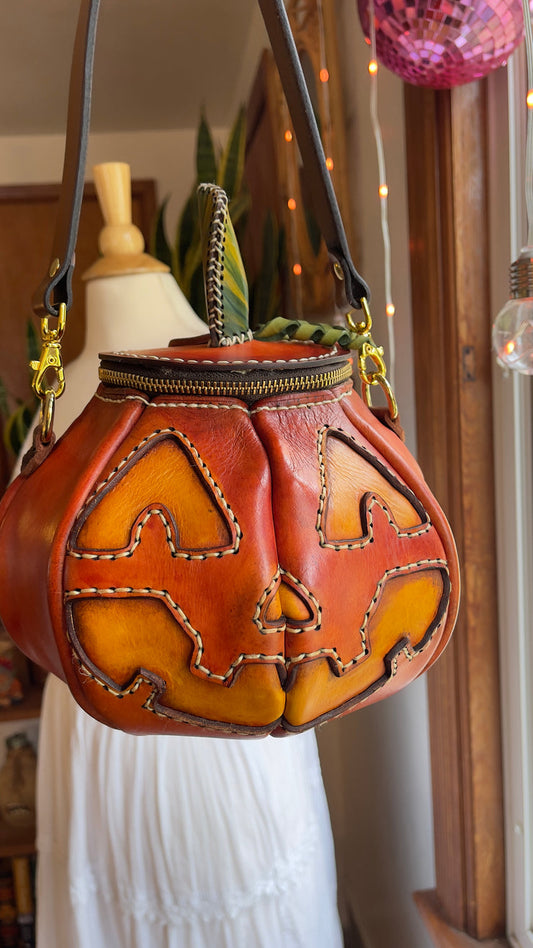 Halloween pumpkin crossbody bag