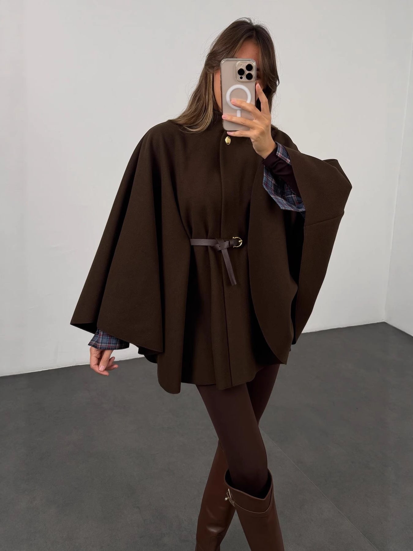 Solid color waisted woolen cape coat