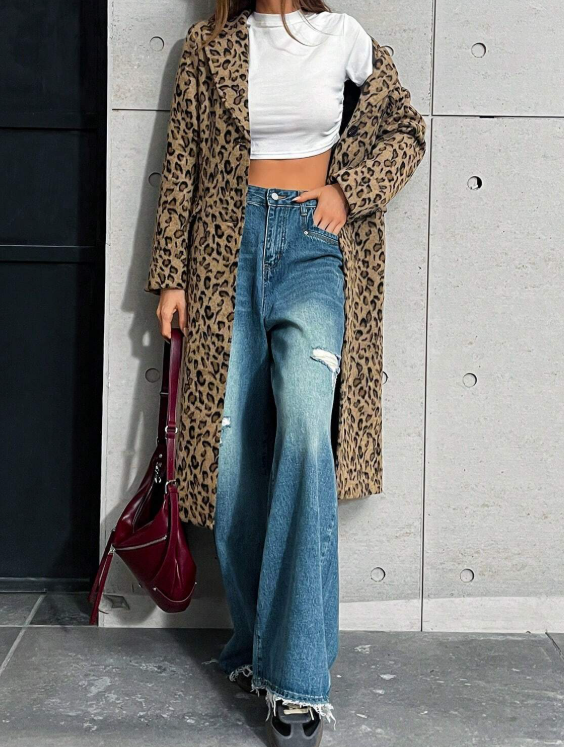 Knitted leopard print coat